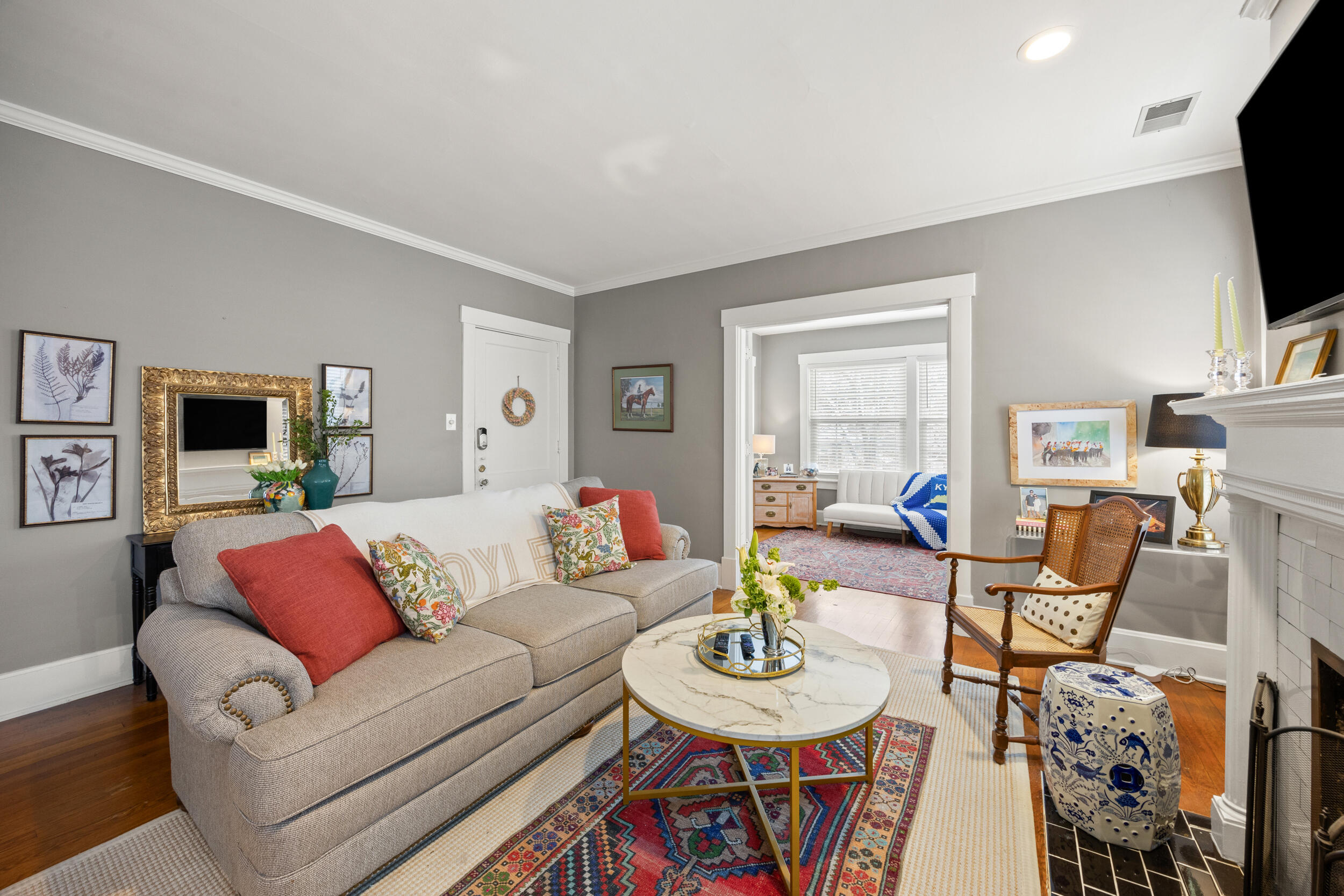 1127 Richmond Road 3