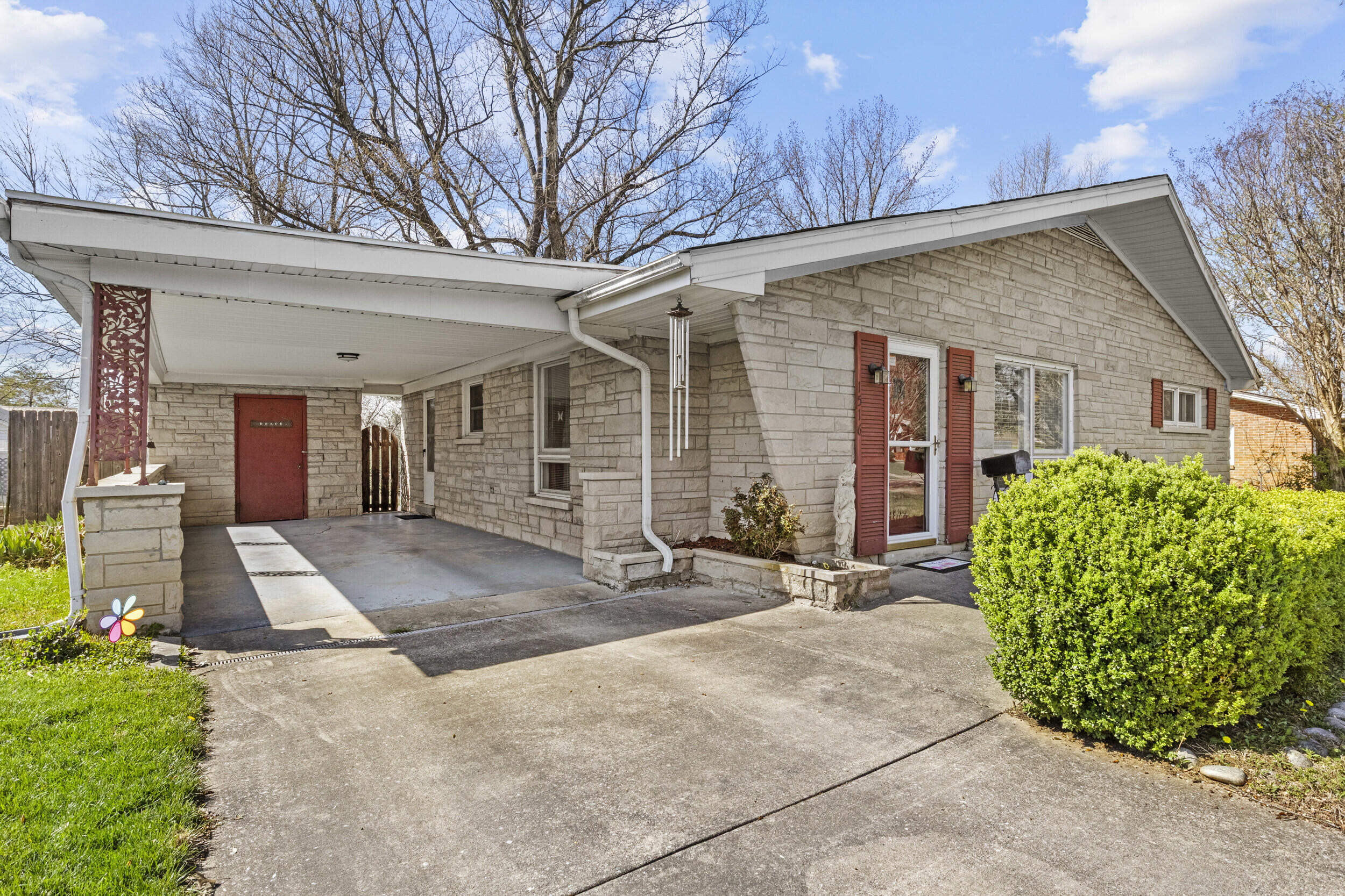 1516 Port Royal Drive