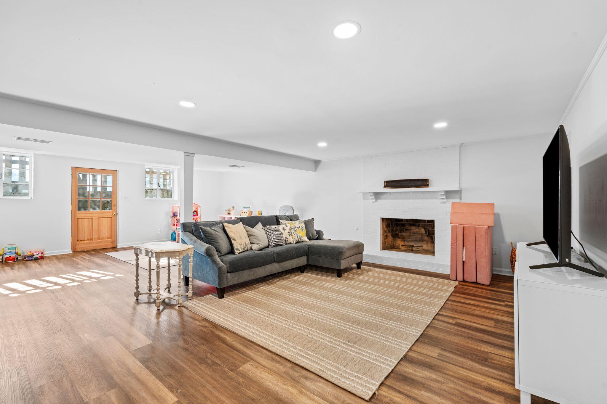 3408 Hunter Circle