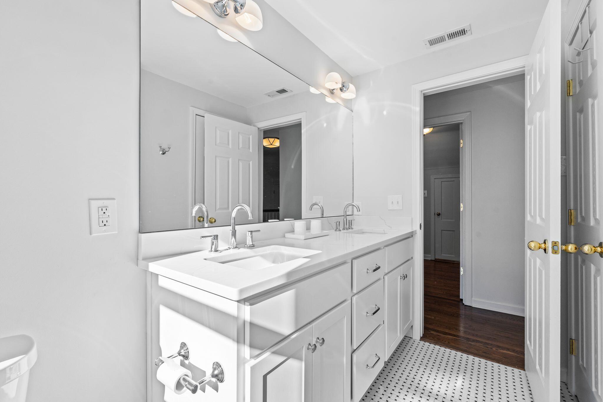 3408 Hunter Circle