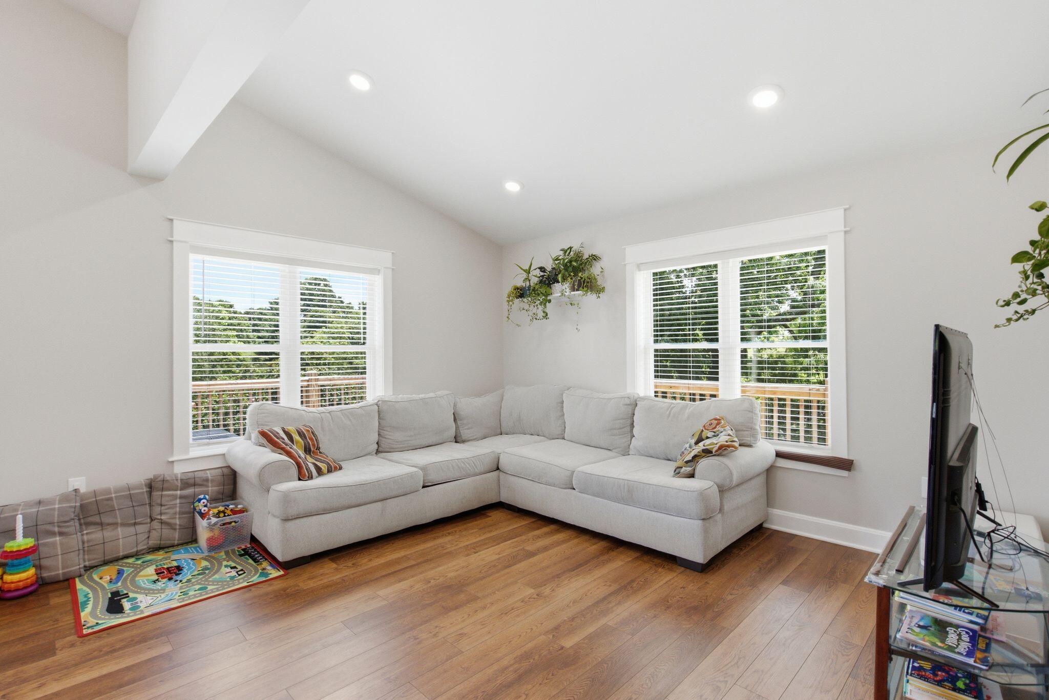 8586 Wades Mill Road
