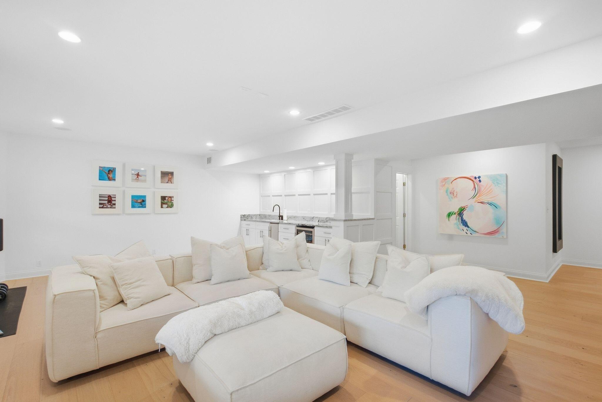 945 Princess Doreen Drive