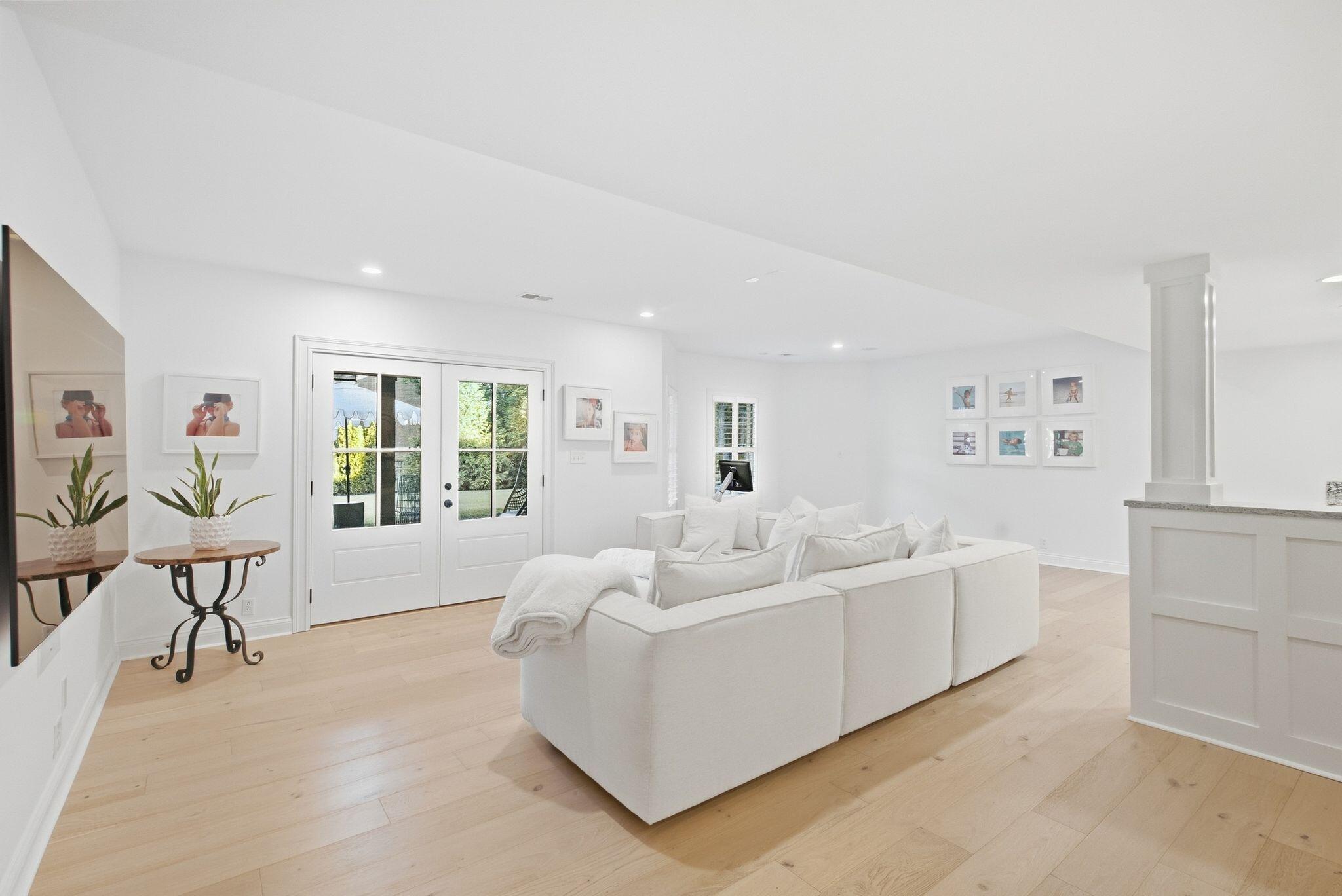 945 Princess Doreen Drive
