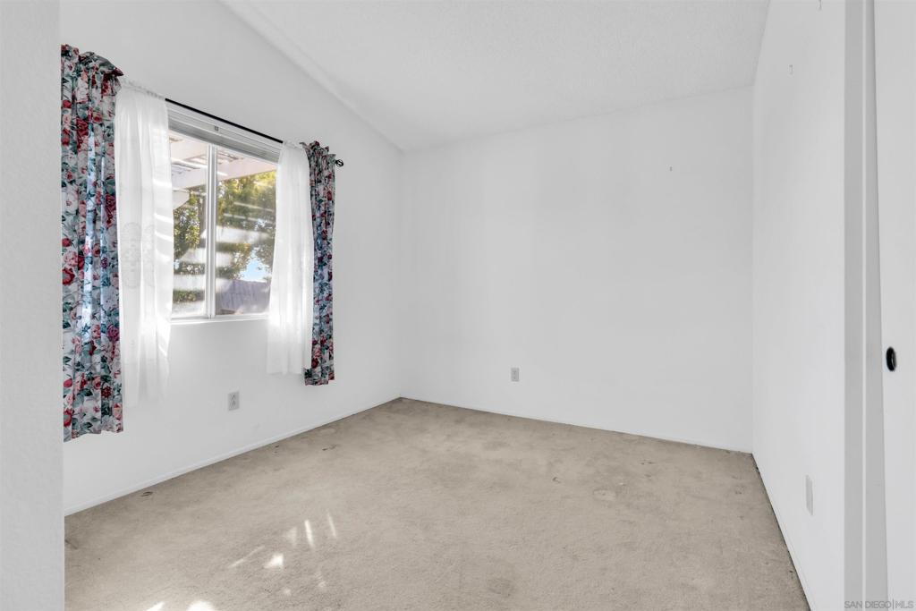 27186 Rainbow Creek Dr
