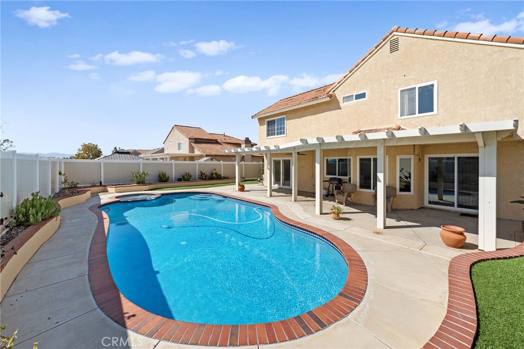 41099 Willowbend Drive
