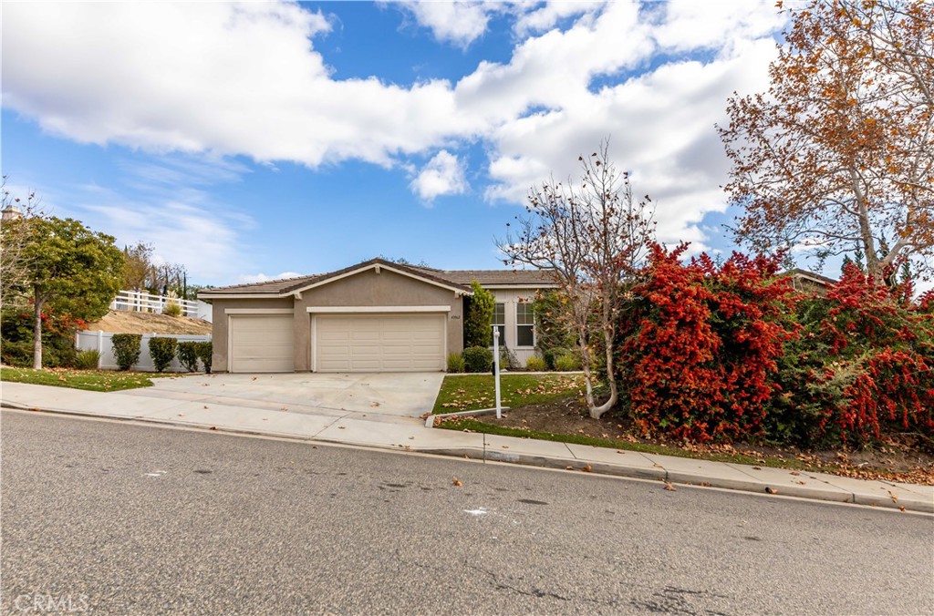 43062 Calle Ventura
