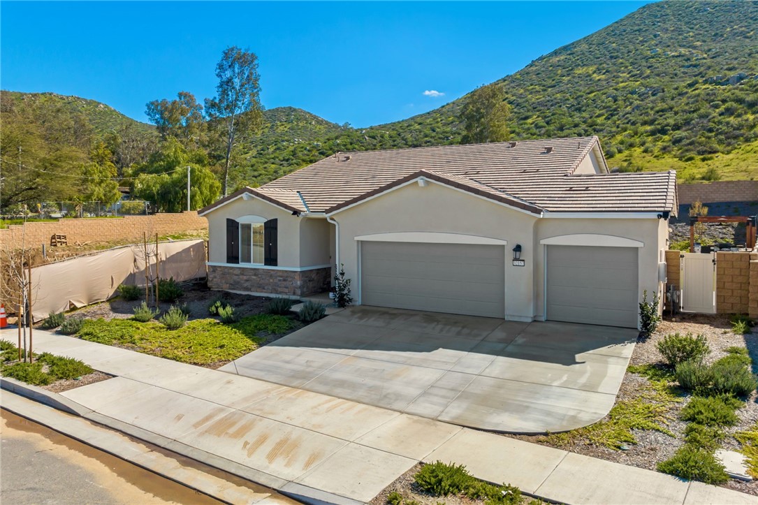 32157 Prairie Crossing Drive
