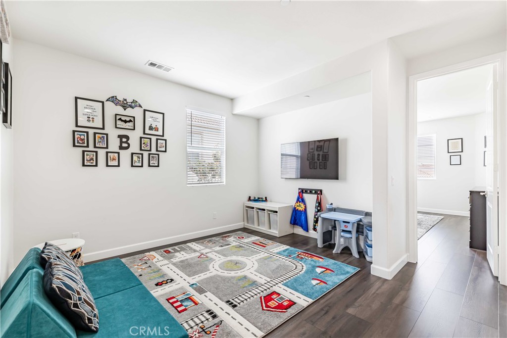 31881 Calle Luz