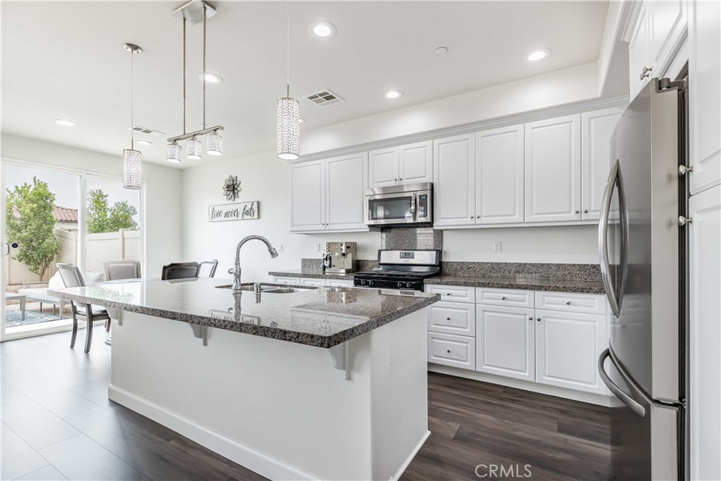 31881 Calle Luz