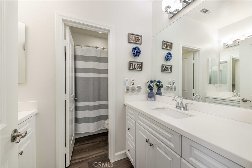 31881 Calle Luz