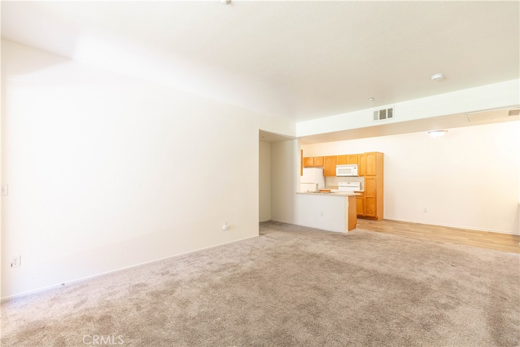 41410 Juniper Street 2512