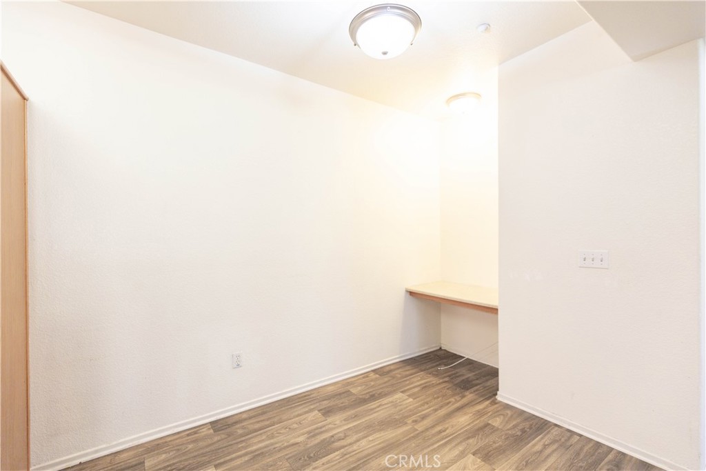 41410 Juniper Street 2512