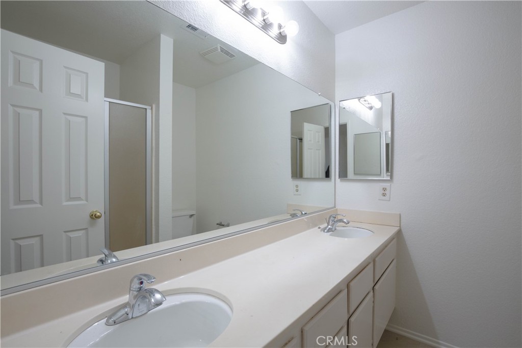 39579 Silverberry Court