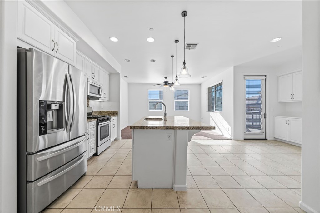 31880 Calle Luz