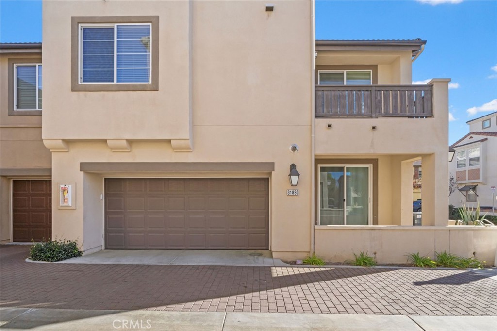 31880 Calle Luz