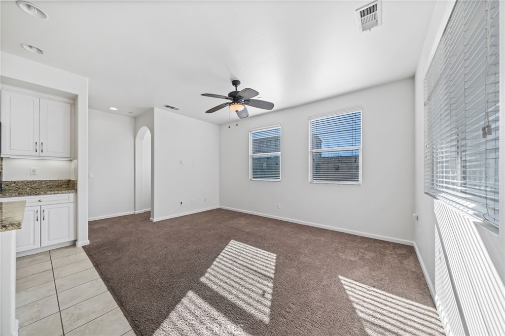 31880 Calle Luz