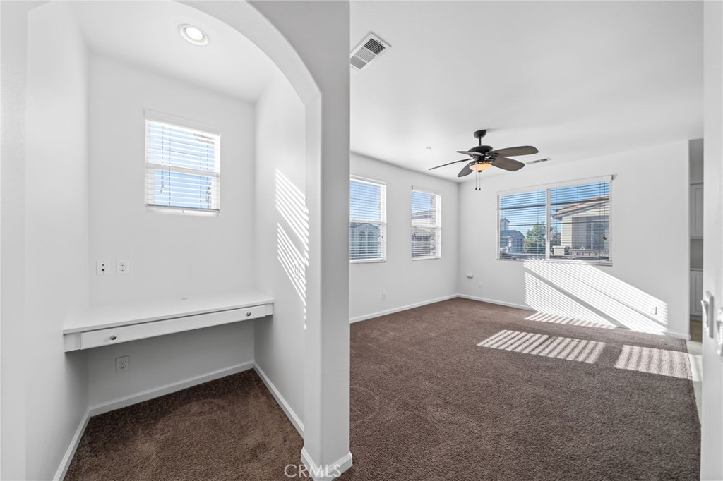 31880 Calle Luz