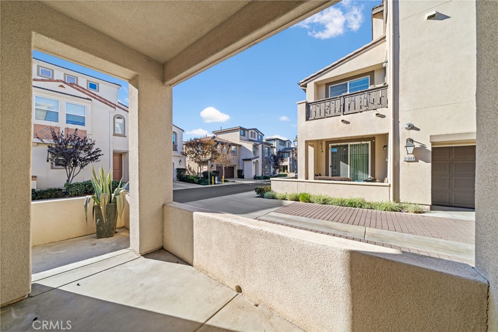 31880 Calle Luz