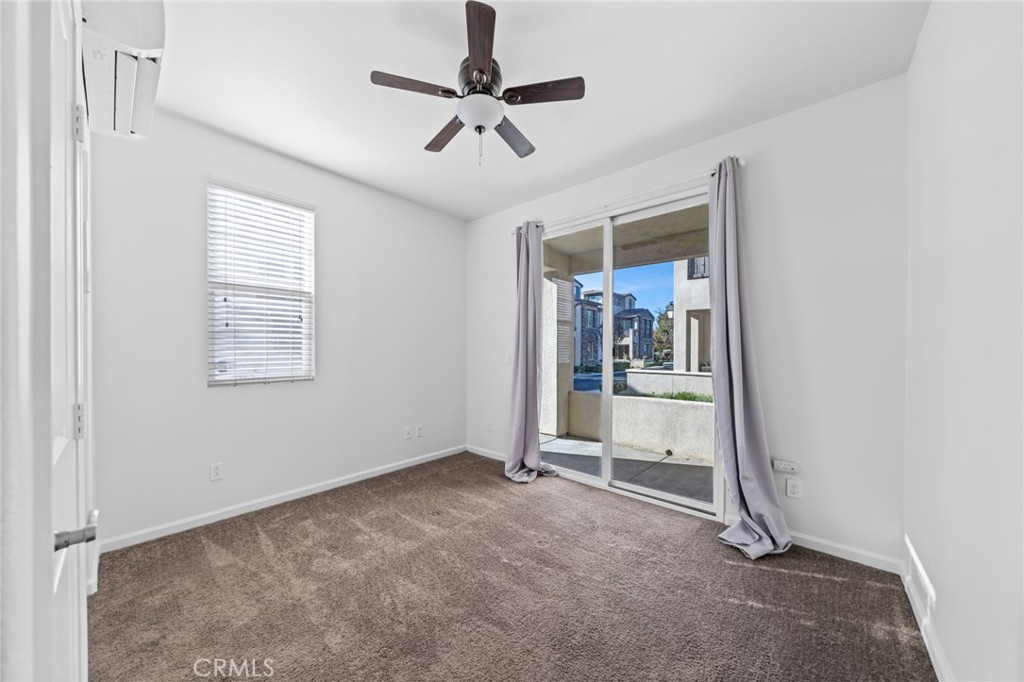 31880 Calle Luz