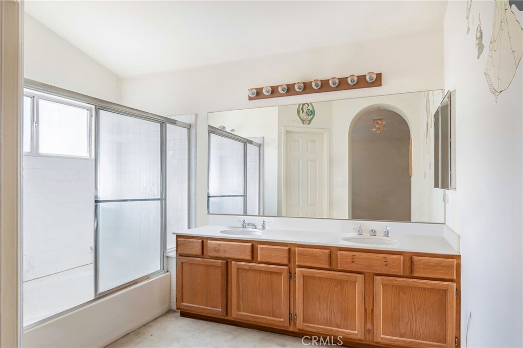 43215 Corte Montilla