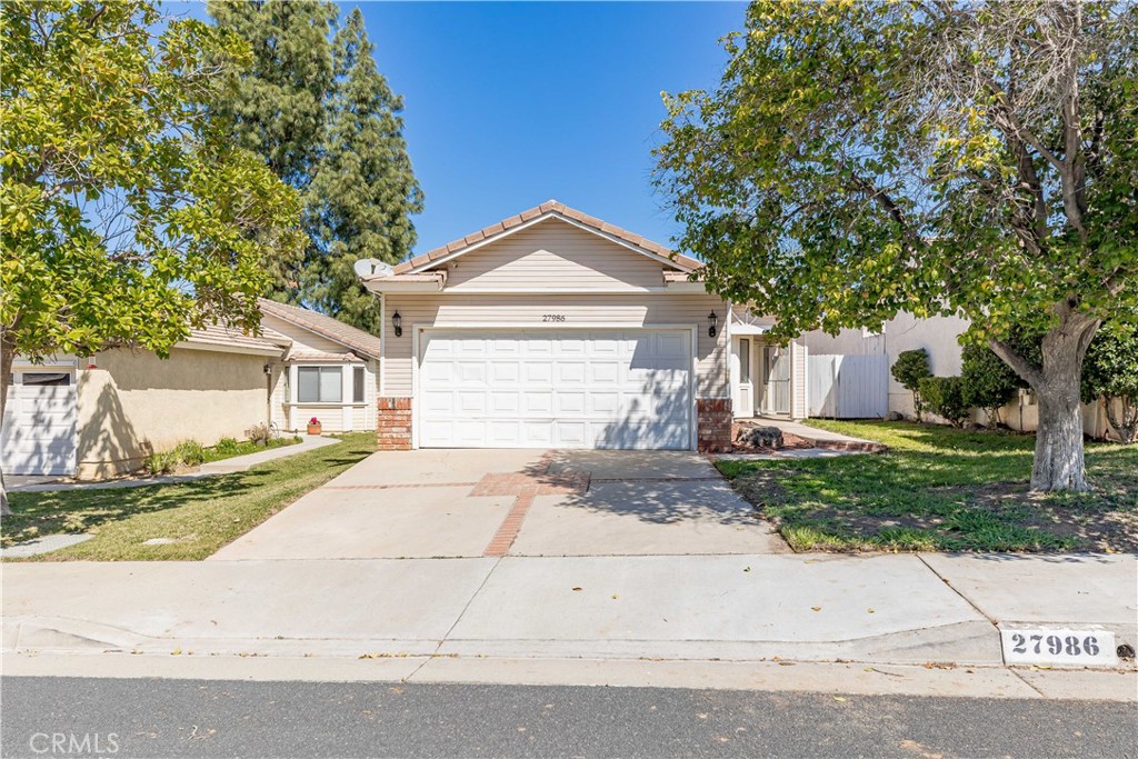 27986 Moonridge Drive