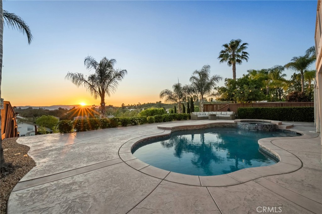40493 Calle Katerine