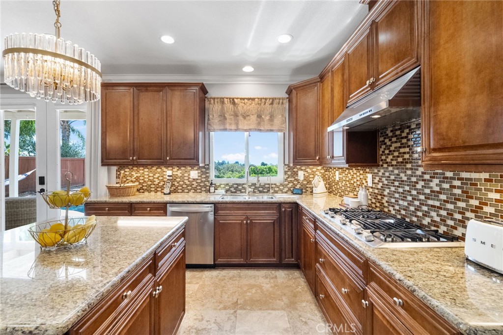 40493 Calle Katerine