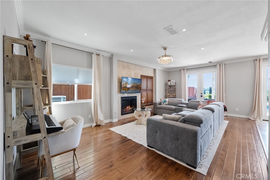 40493 Calle Katerine