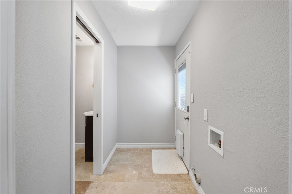 40493 Calle Katerine