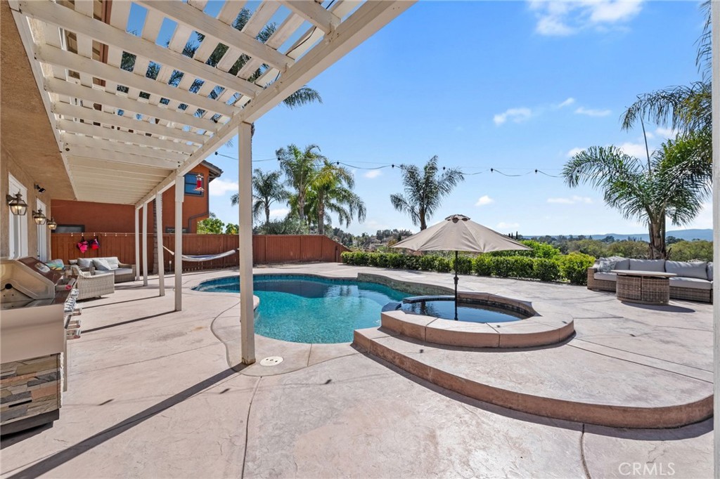 40493 Calle Katerine