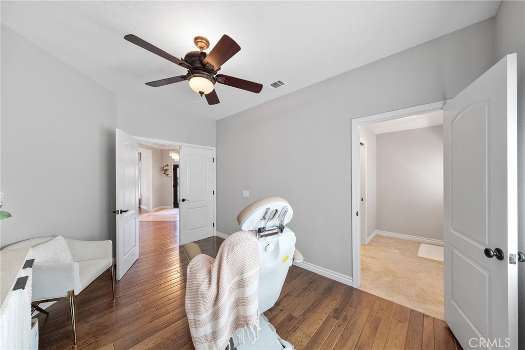 40493 Calle Katerine
