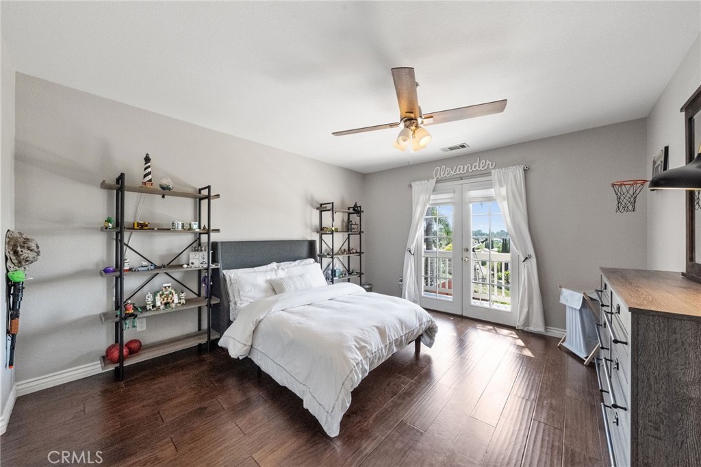 40493 Calle Katerine