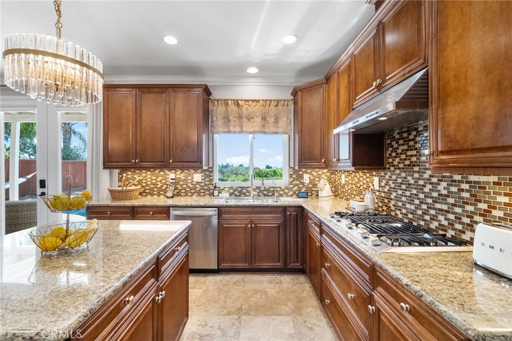 40493 Calle Katerine