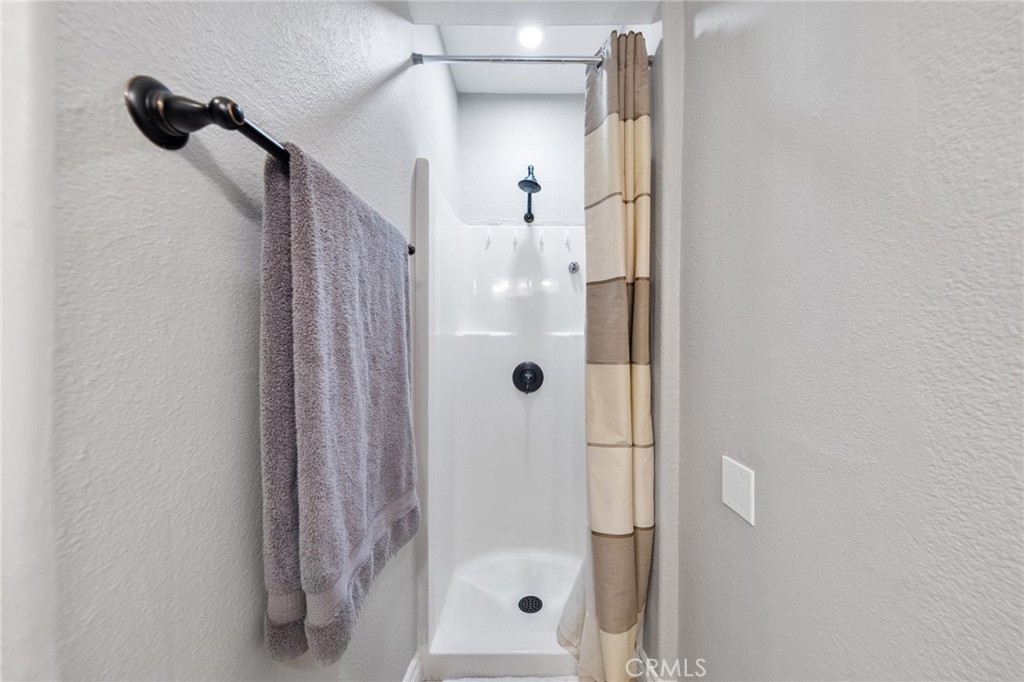 40493 Calle Katerine