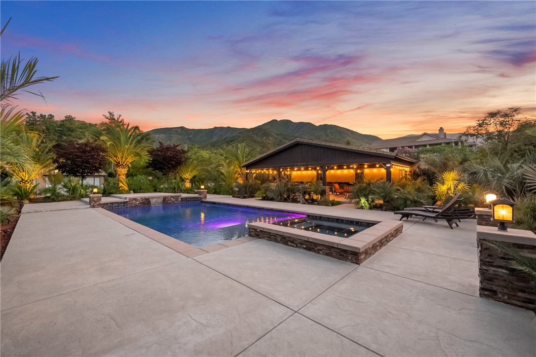 14705 Cobblestone Lane