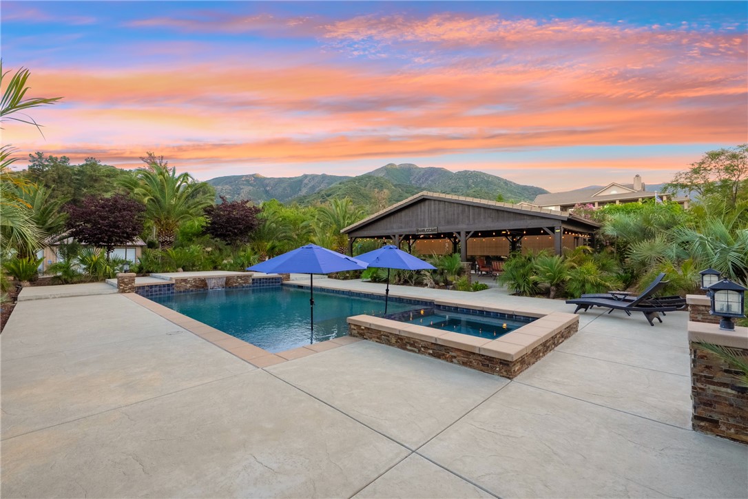 14705 Cobblestone Lane