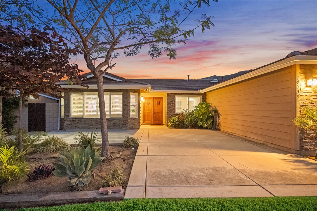 14705 Cobblestone Lane
