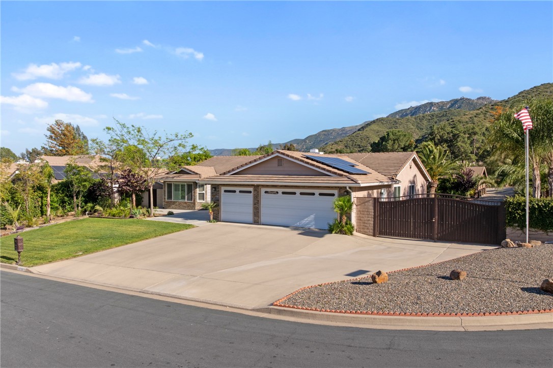 14705 Cobblestone Lane