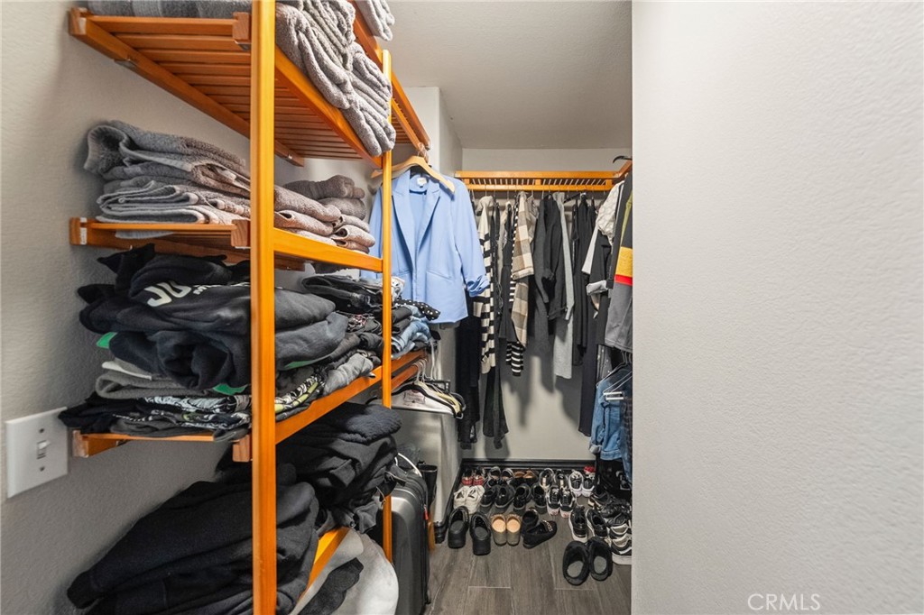 40406 Calle Katerine