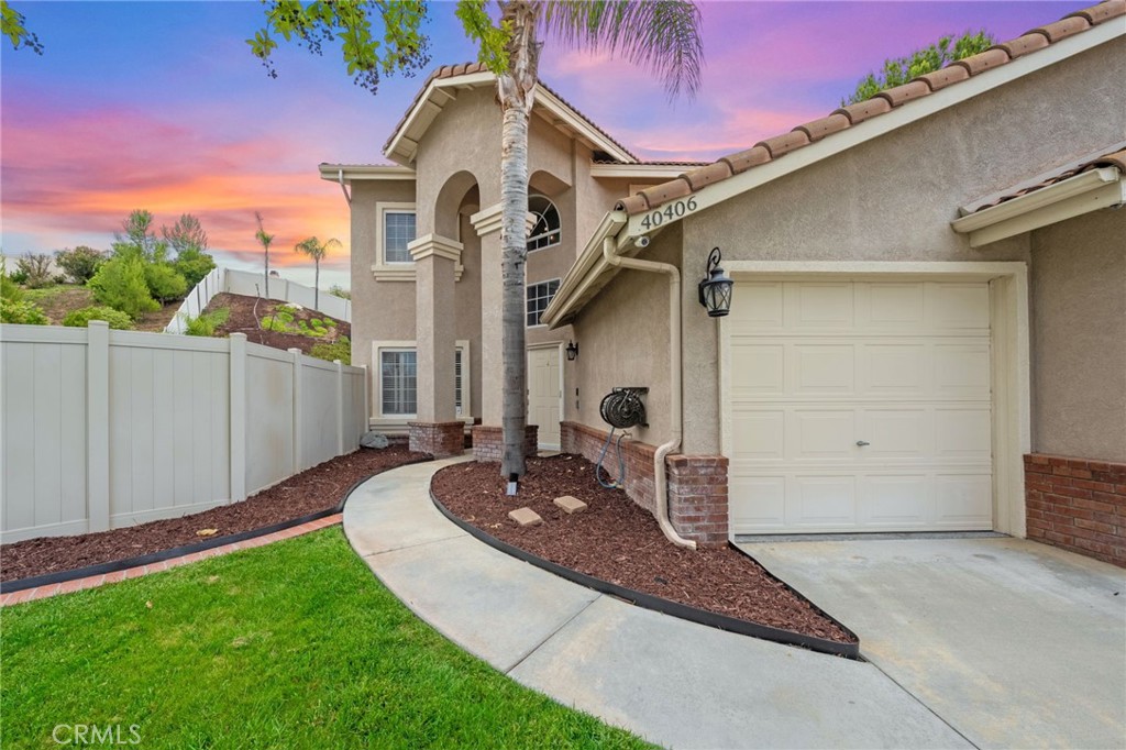 40406 Calle Katerine