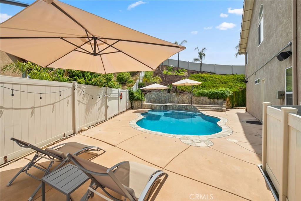 40406 Calle Katerine