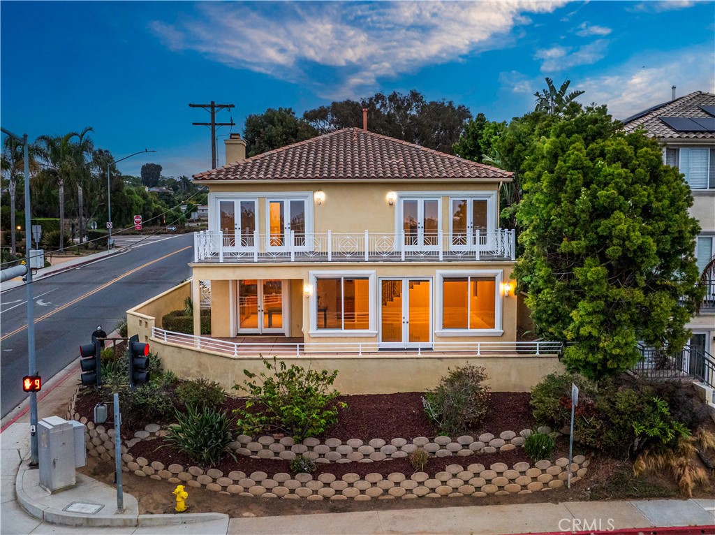 1107 Las Flores Drive