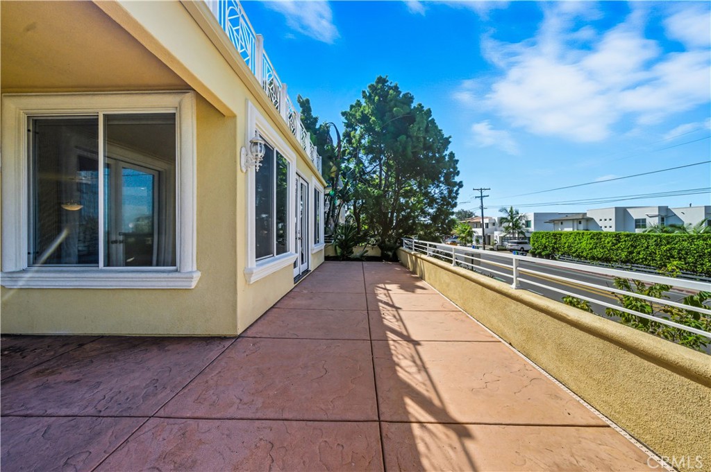 1107 Las Flores Drive