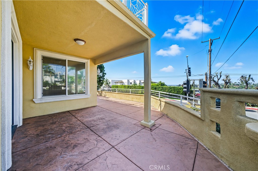 1107 Las Flores Drive