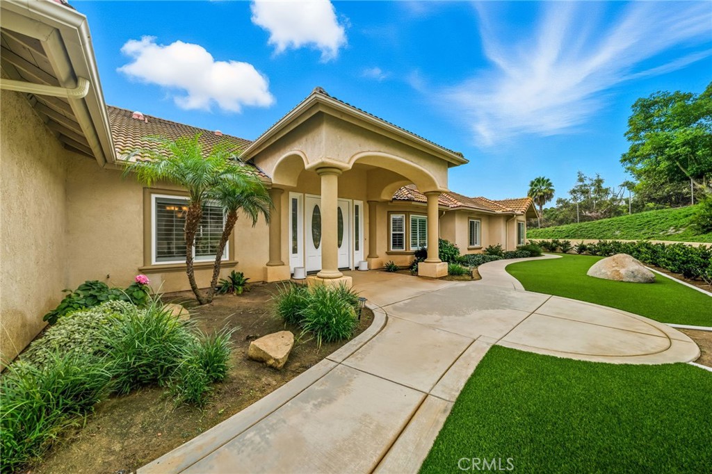 3995 Via Monte Alegre