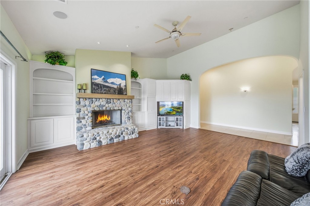 3995 Via Monte Alegre