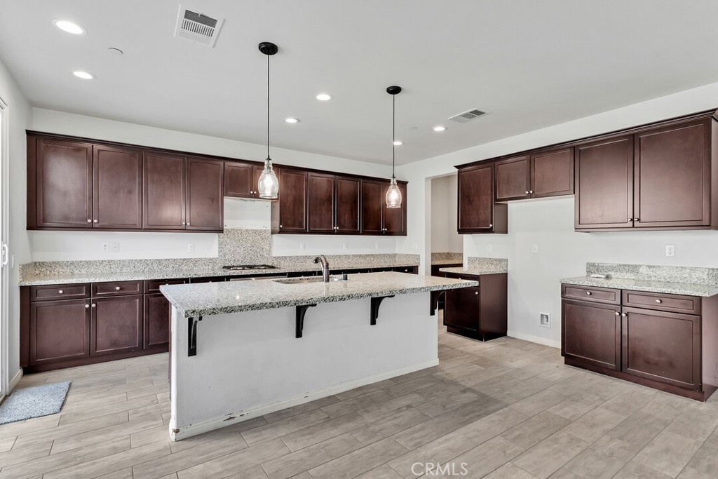 24038 Montecito