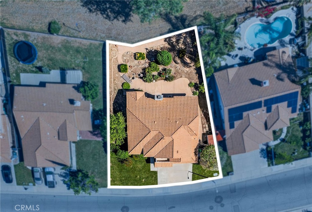 1137 Avenida Roundelay