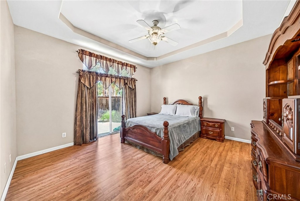 1137 Avenida Roundelay