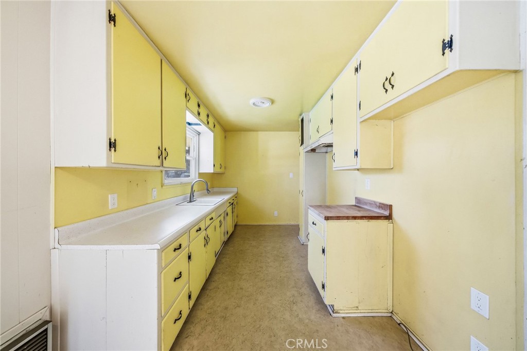 26850 Columbia Street